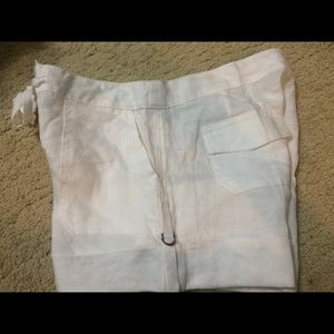 White Lucy Love linen shorts